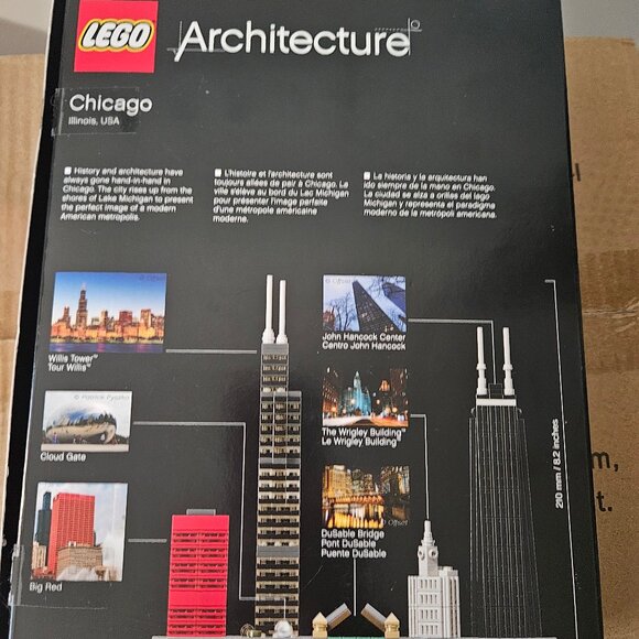 LEGO Architecture Chicago 21033 Skyline – Complete w/ Box & Manual - Picture 3 of 3